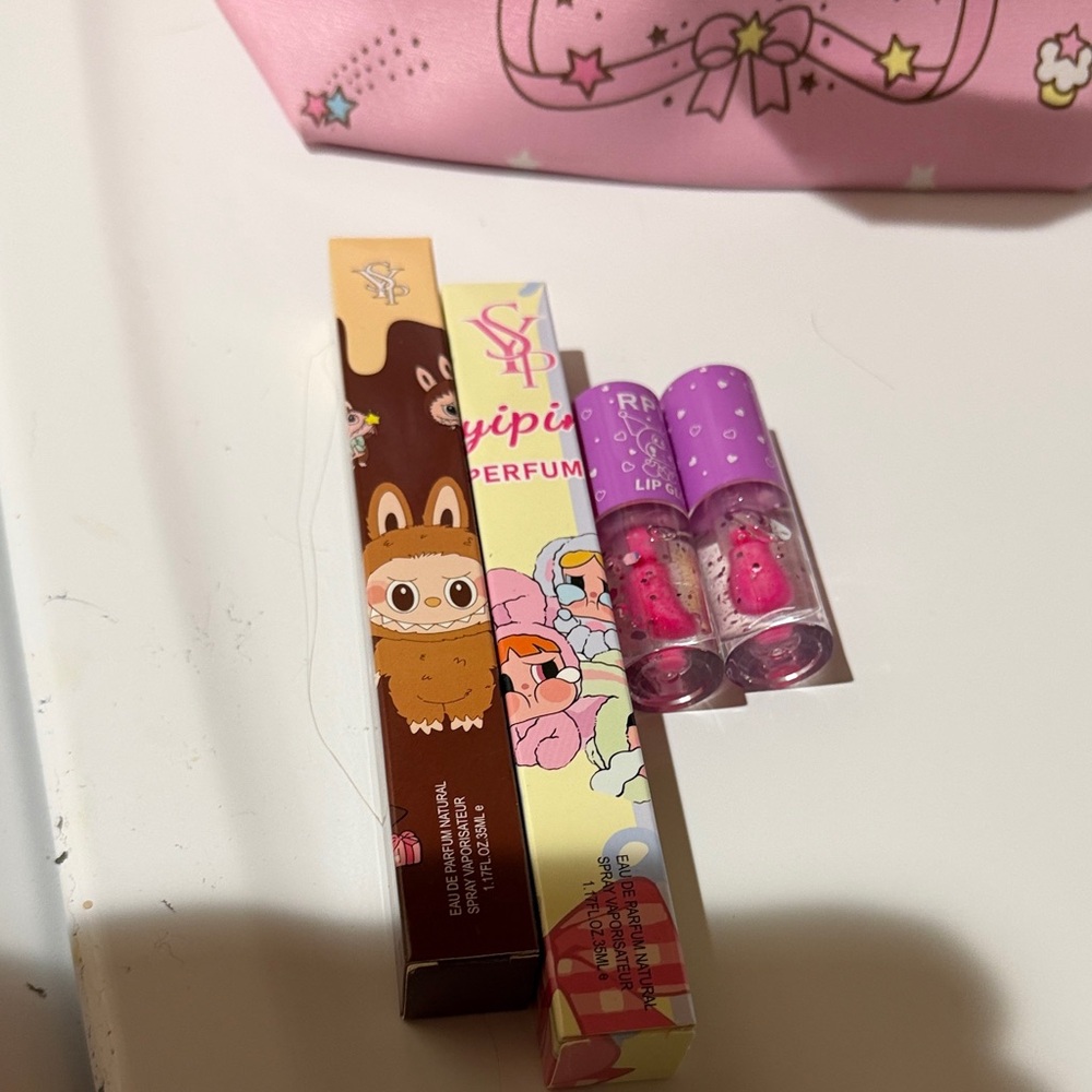 Sanrio Little Twin Stars Pink Tote with Lip Gloss, Combo - Picture 8 of 9
